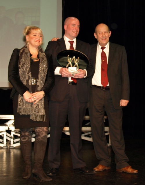 Sportploeg_2011_Snellen_Recycling_met_wethouder_De_Hoon